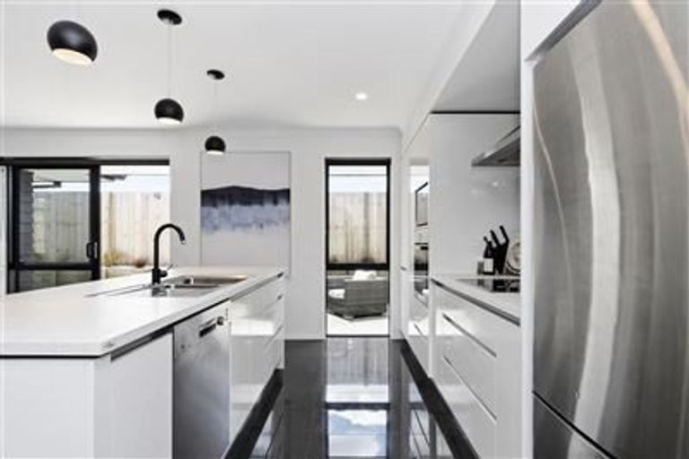 Photo of property in 28 Applin Lane, Pyes Pa, Tauranga, 3112