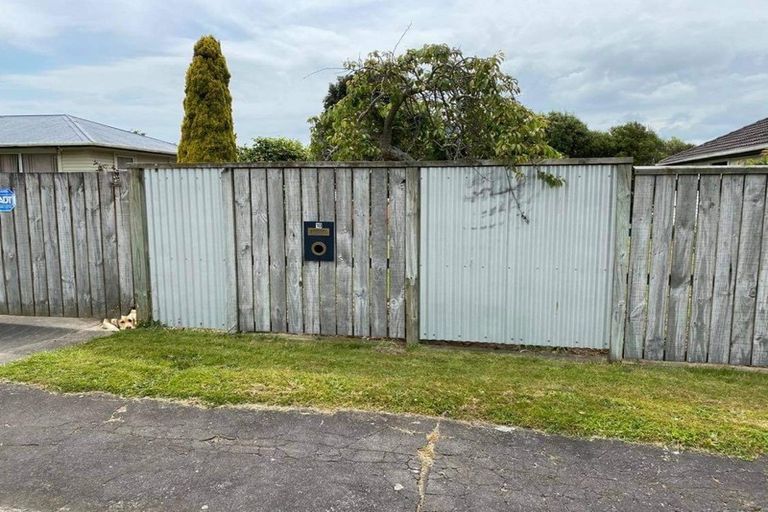 Photo of property in 10 Cornwall Street, Eltham, 4322