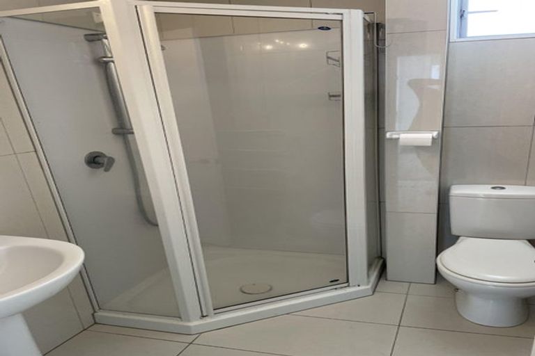 Photo of property in 105 Rongotai Road, Kilbirnie, Wellington, 6022