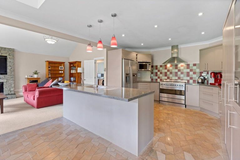 Photo of property in 2/1314 West Coast Road, West Melton, Christchurch, 7671