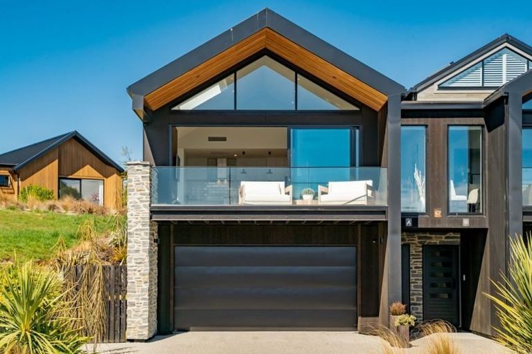 Photo of property in 47a Mcadam Drive, Jacks Point, Queenstown, 9371