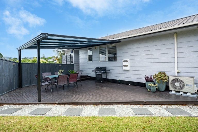 Photo of property in 1/63 Rosier Road, Glen Eden, Auckland, 0602