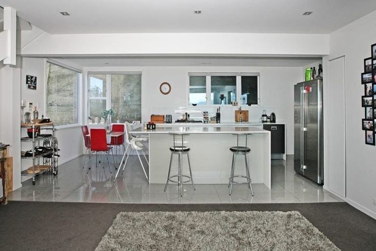 Photo of property in 150 The Esplanade, Houghton Bay, Wellington, 6023