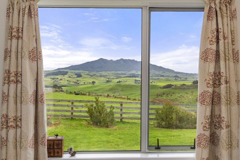 Photo of property in 218a Houchen Road, Raglan, 3295