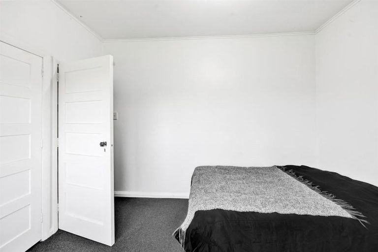 Photo of property in 210 South Road, Hawera, 4610