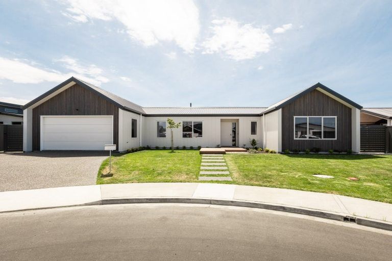 Photo of property in 20 Whangaehu Place, Te Awa, Napier, 4110