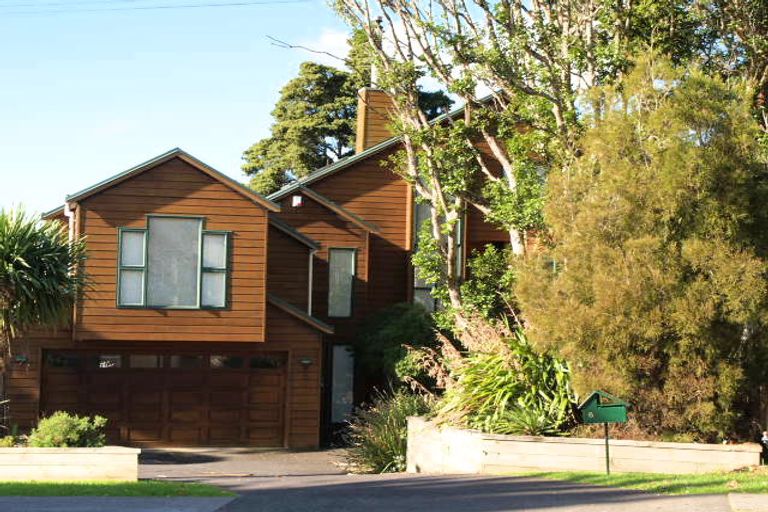 Photo of property in 6 Pah Road, Cockle Bay, Auckland, 2014