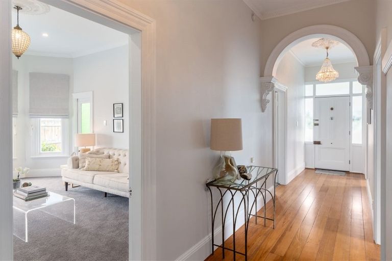 Photo of property in 8 North Parade, Richmond, Christchurch, 8013