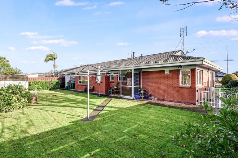 Photo of property in 118 Sandwich Road, St Andrews, Hamilton, 3200