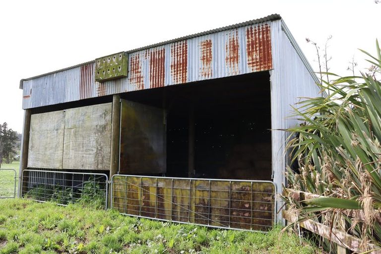 Photo of property in 1060 Mountain Road, Waiongana, Inglewood, 4389