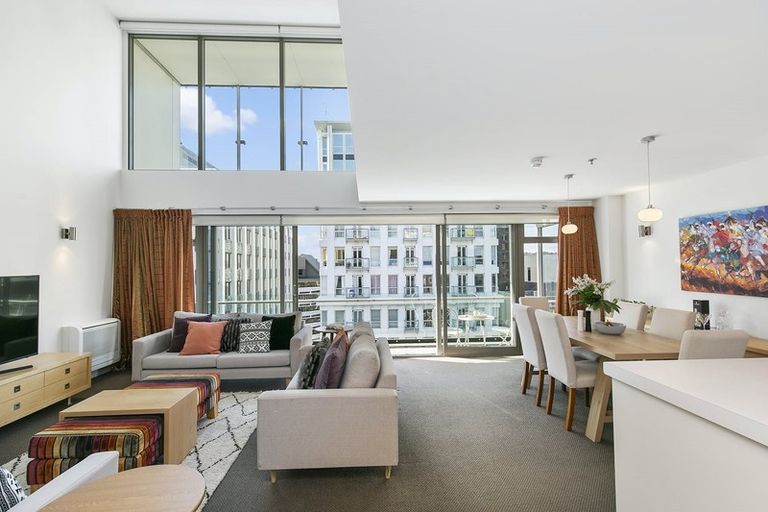 Photo of property in Montreaux Apartments, 10i/164 The Terrace, Wellington Central, Wellington, 6011