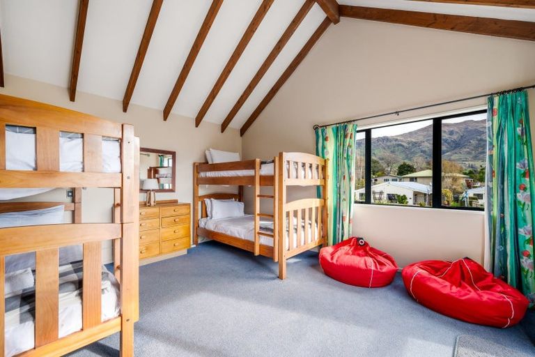 Photo of property in 172 Upton Street, Wanaka, 9305