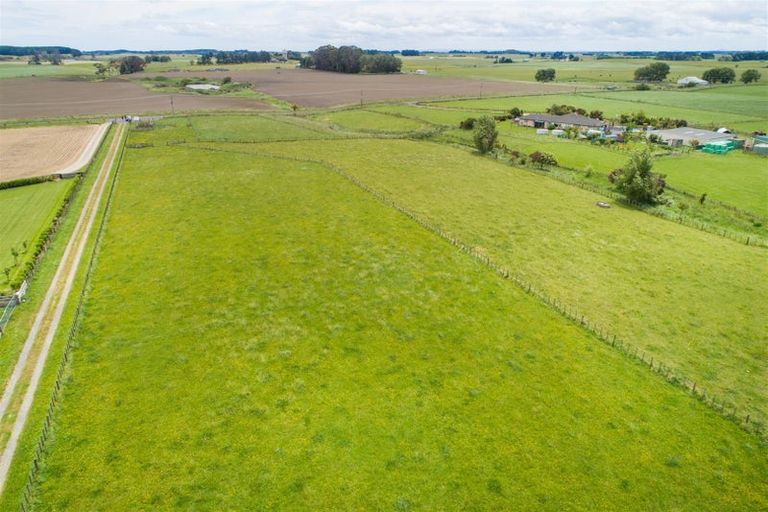 Photo of property in 81 Pukepapa Road, Marton, 4710