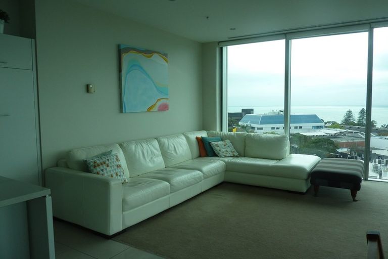 Photo of property in Sentinel Apartments, 803/3 Northcroft Street, Takapuna, Auckland, 0622