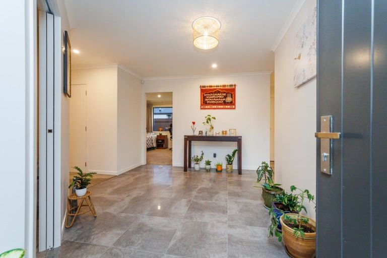 Photo of property in 7 Cyprus Place, Fitzherbert, Palmerston North, 4410