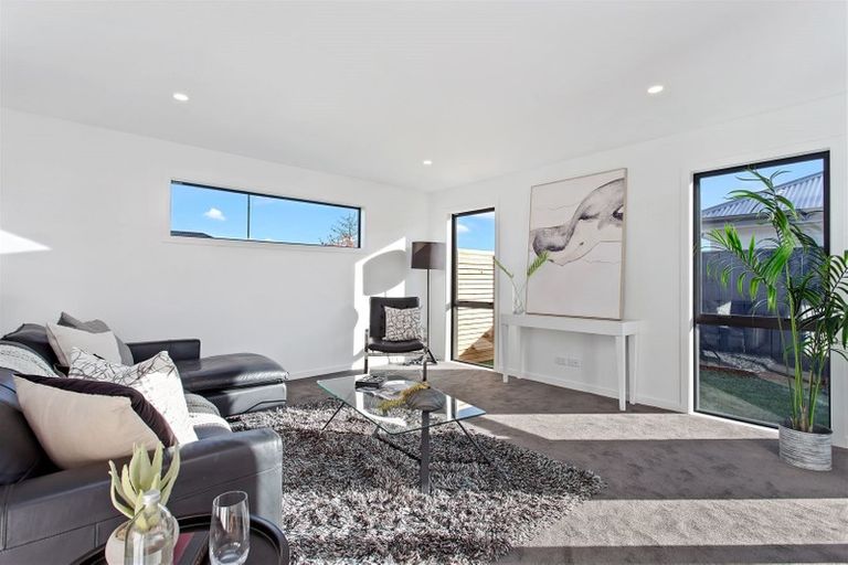 Photo of property in 27 Valour Drive, Rangiora, 7400