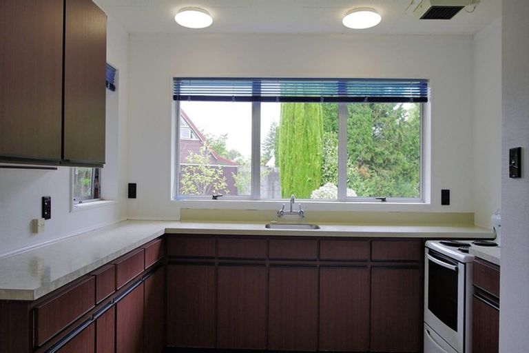 Photo of property in 5a Huata Place, West End, Palmerston North, 4412