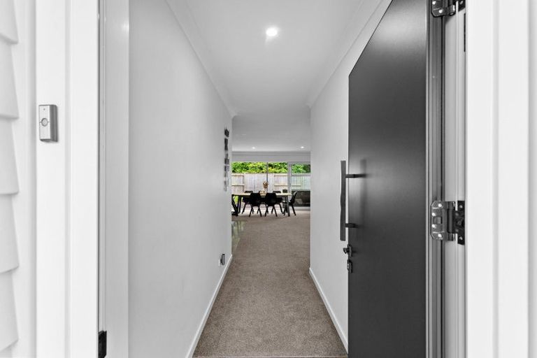 Photo of property in 31 Freedom Drive, Kelvin Grove, Palmerston North, 4414