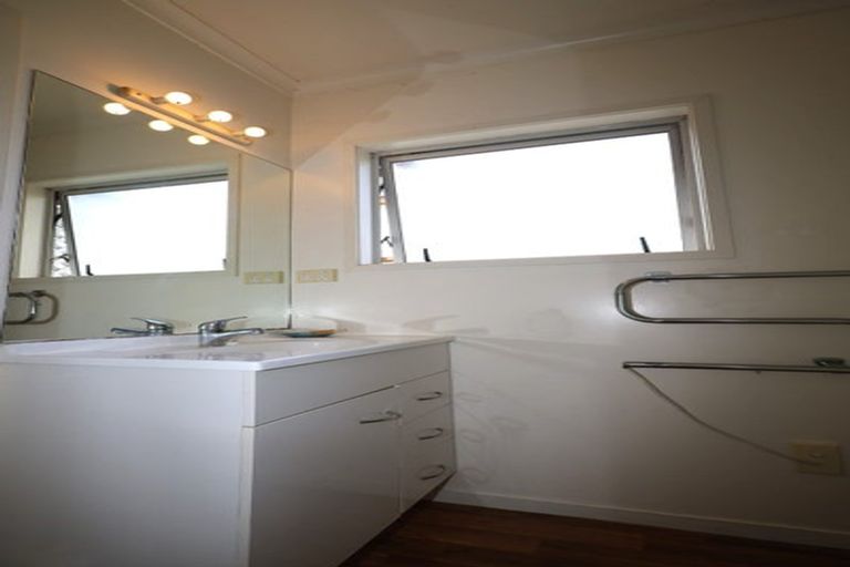 Photo of property in 4 Olivine Street, Poike, Tauranga, 3112