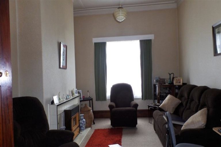 Photo of property in 88 Queen Street, Westport, 7825