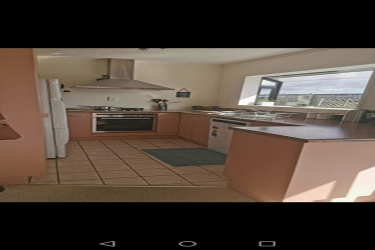 Photo of property in 6a Sunningdale Lane, Woodridge, Wellington, 6037