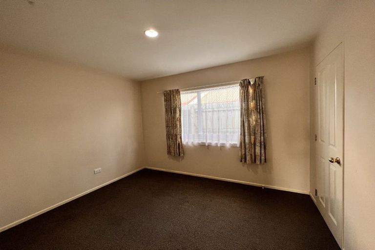 Photo of property in 8c Helvetia Road, Pukekohe, 2120