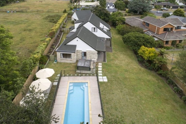 Photo of property in 19 Randell Place, Te Puke, 3119