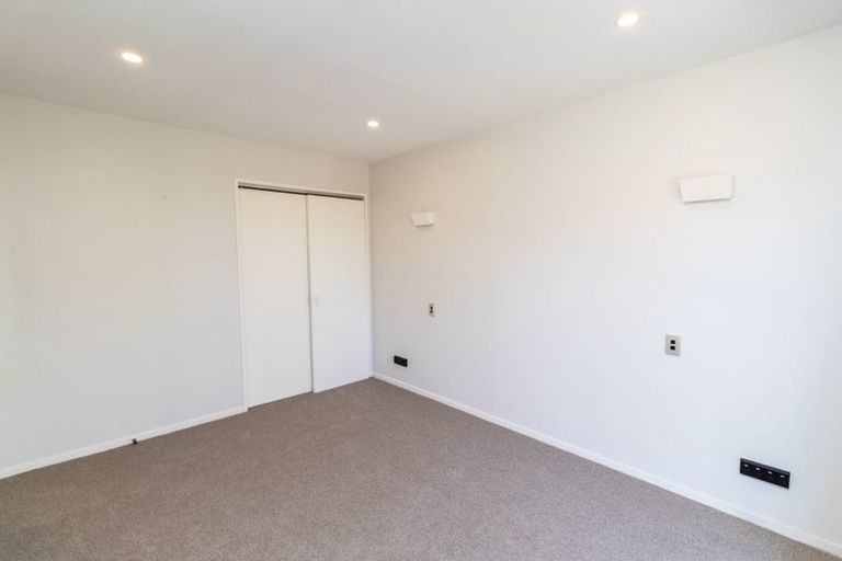 Photo of property in 18b Rangitane Street, Maupuia, Wellington, 6022