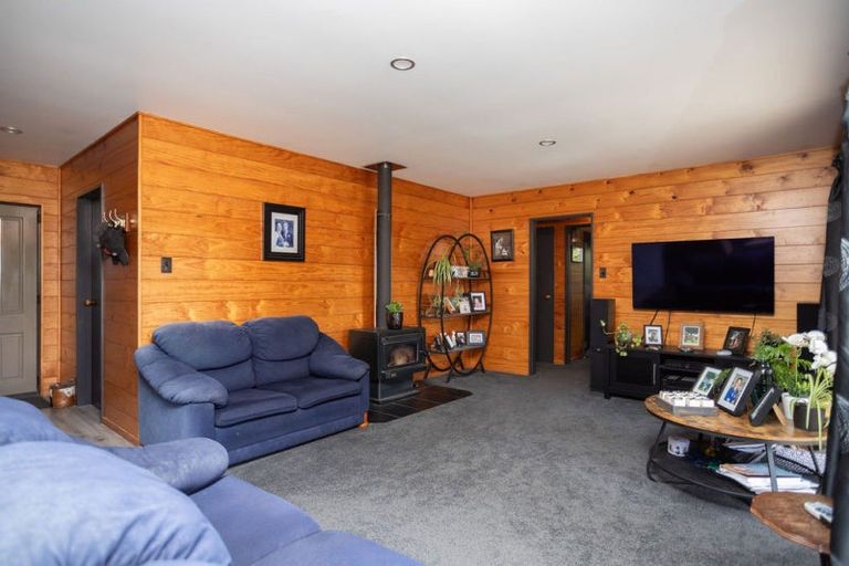 Photo of property in 77 Maunga Road, Dannevirke, 4976