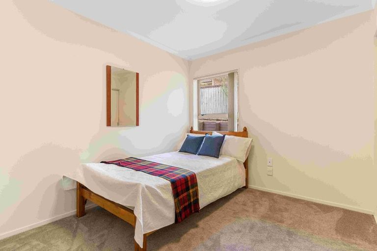 Photo of property in 47 Nimstedt Avenue, Oteha, Auckland, 0632