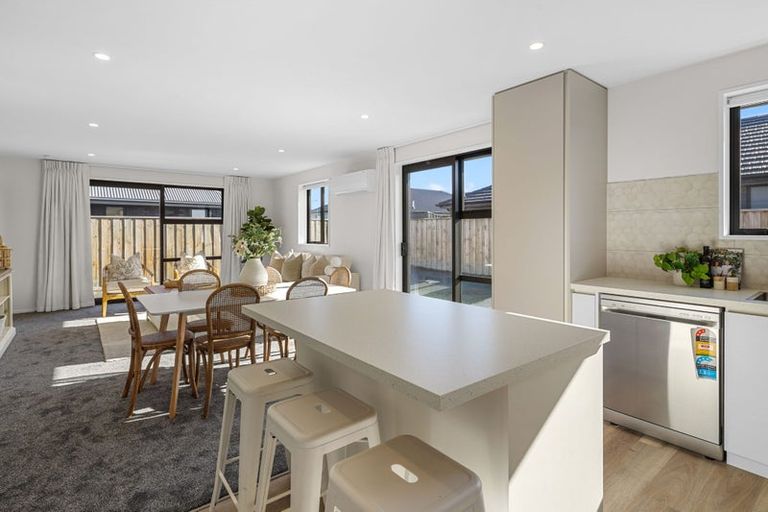 Photo of property in 28 Blakely Street, Amberley, 7410