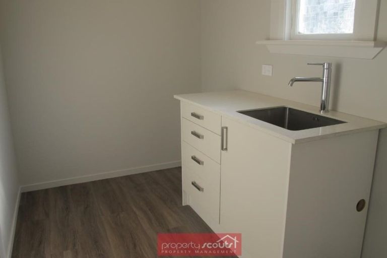 Photo of property in 14 Stone Street, Kenmure, Dunedin, 9011