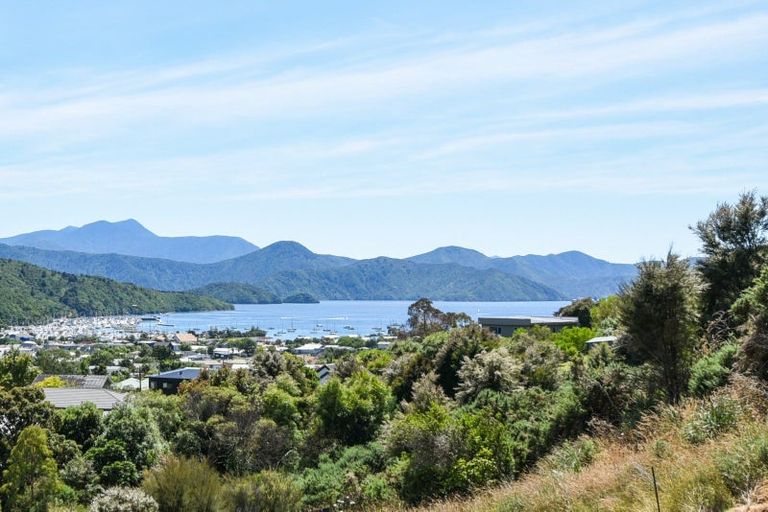 Photo of property in 33 Boons Valley Road, Waikawa, Picton, 7220