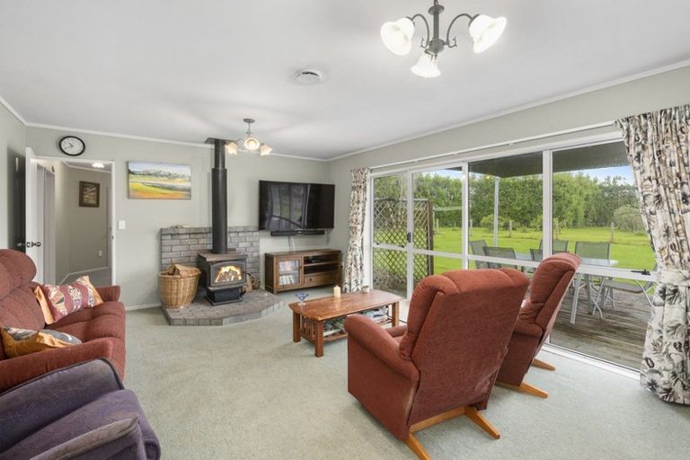 Photo of property in 71 Whelans Road, Levin, 5571