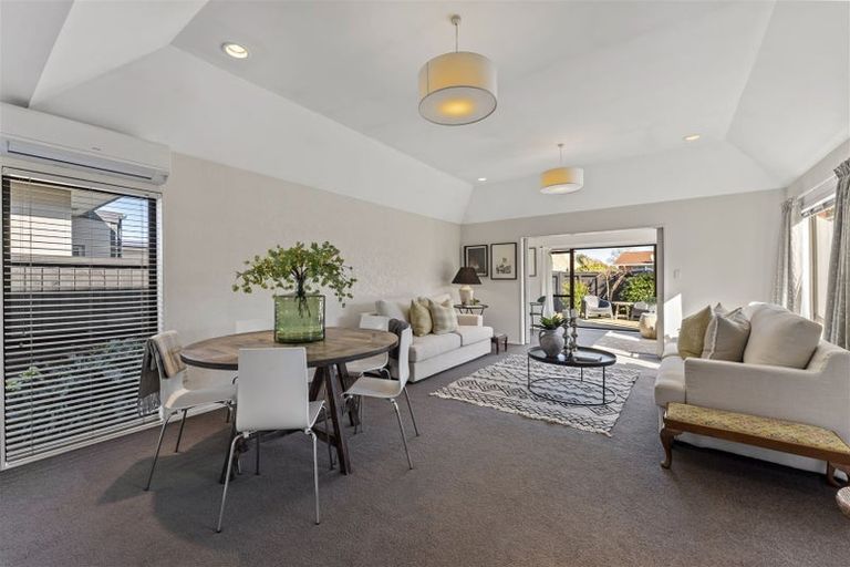 Photo of property in 54a Searells Road, Strowan, Christchurch, 8052