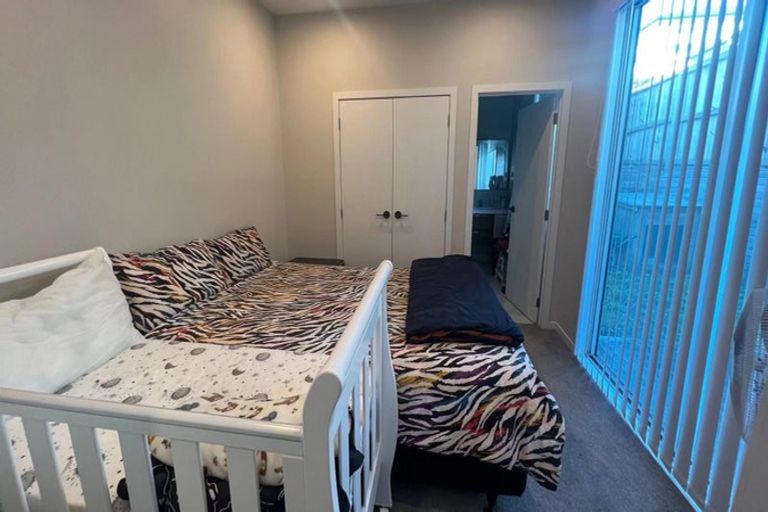 Photo of property in 1 Allegro Way, Oteha, Auckland, 0632