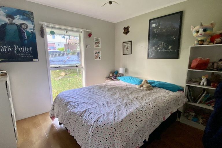 Photo of property in 20 Simon Ellice Drive, Bayview, Auckland, 0629