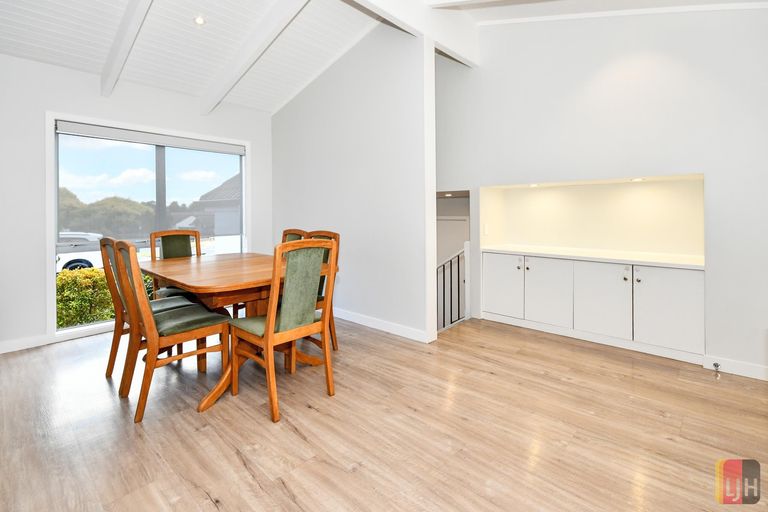 Photo of property in 44 Rushgreen Avenue, Pahurehure, Papakura, 2113