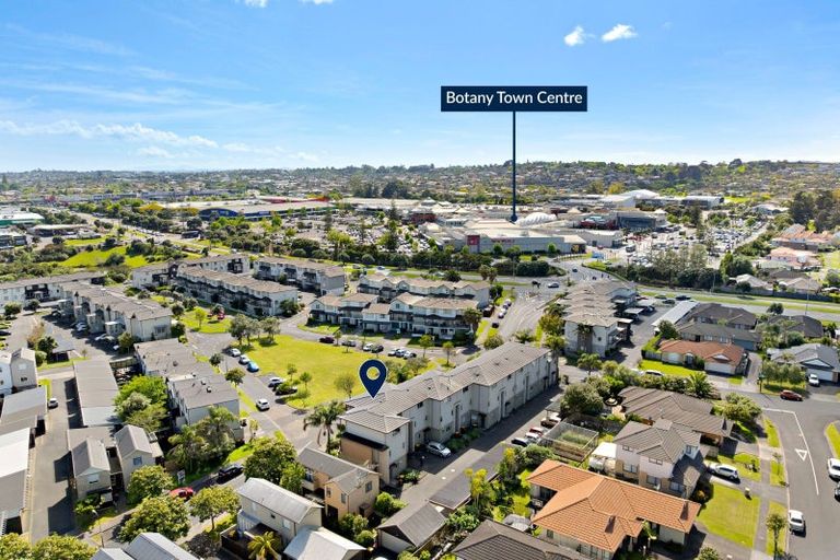 Photo of property in 2/29 Haven Drive, East Tamaki, Auckland, 2013