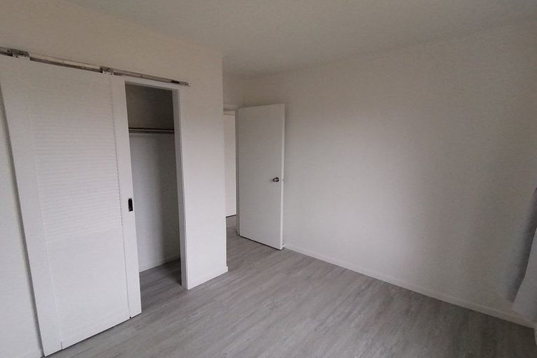 Photo of property in 2/7 Ririno Place, Manurewa, Auckland, 2102