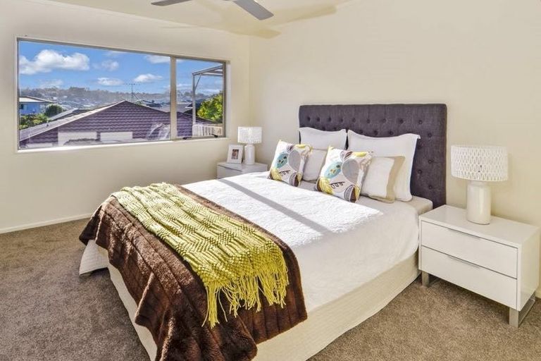 Photo of property in 14 Nimstedt Avenue, Oteha, Auckland, 0632