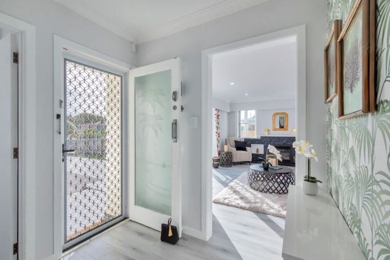 Photo of property in 16 George Street, Papakura, 2110