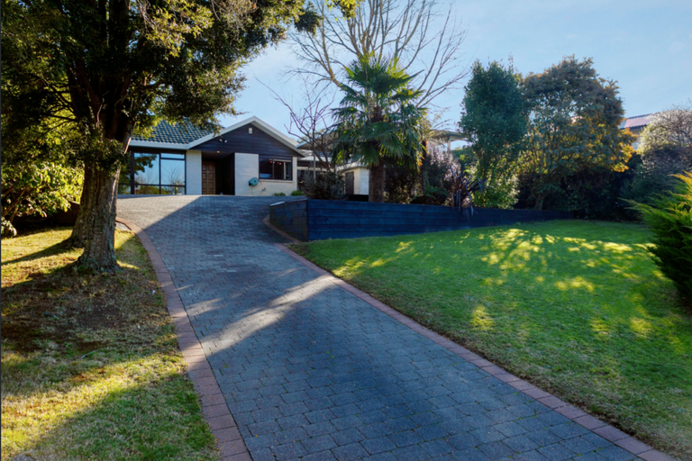 Photo of property in 39 Kahurangi Drive, Rangatira Park, Taupo, 3330