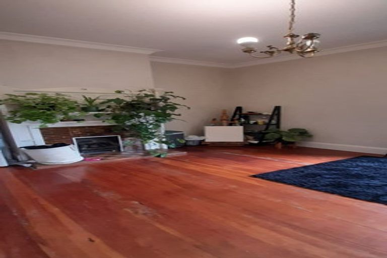 Photo of property in 22 Corson Avenue, Beckenham, Christchurch, 8023