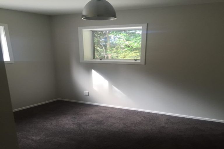 Photo of property in 24 Heaton Grove, Chatswood, Auckland, 0626