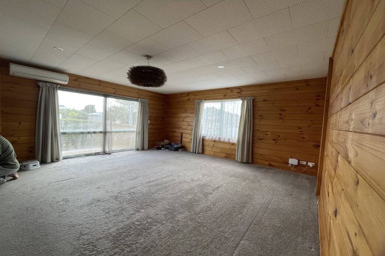 Photo of property in 2/12 House Avenue, Mangere Bridge, Auckland, 2022