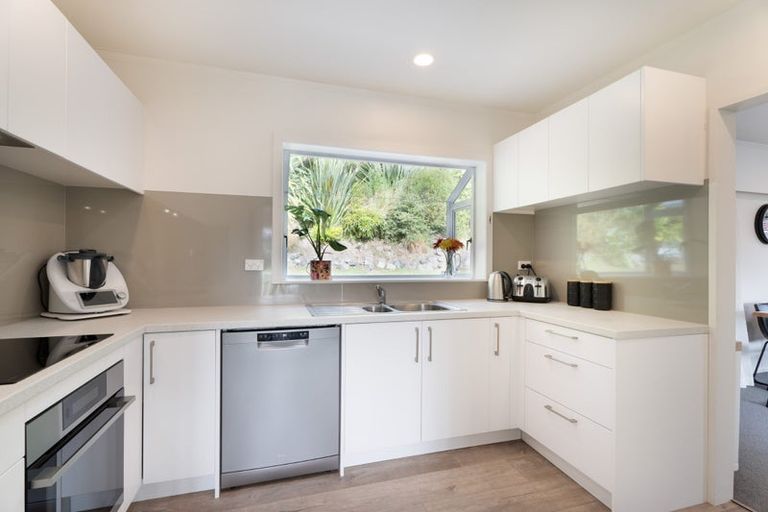 Photo of property in 14 Dormar Place, Churton Park, Wellington, 6037