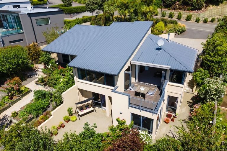 Photo of property in 4 Avery Place, Redcliffs, Christchurch, 8081