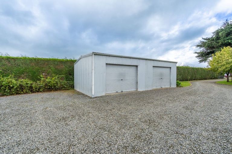 Photo of property in 204 Roslyn Road, Roslyn Bush, Invercargill, 9876