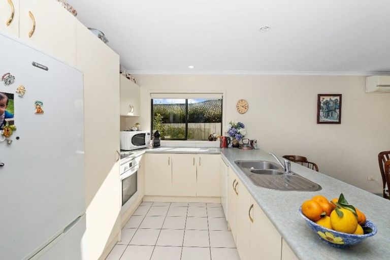 Photo of property in 9 Hercules Drive, Henderson, Auckland, 0612